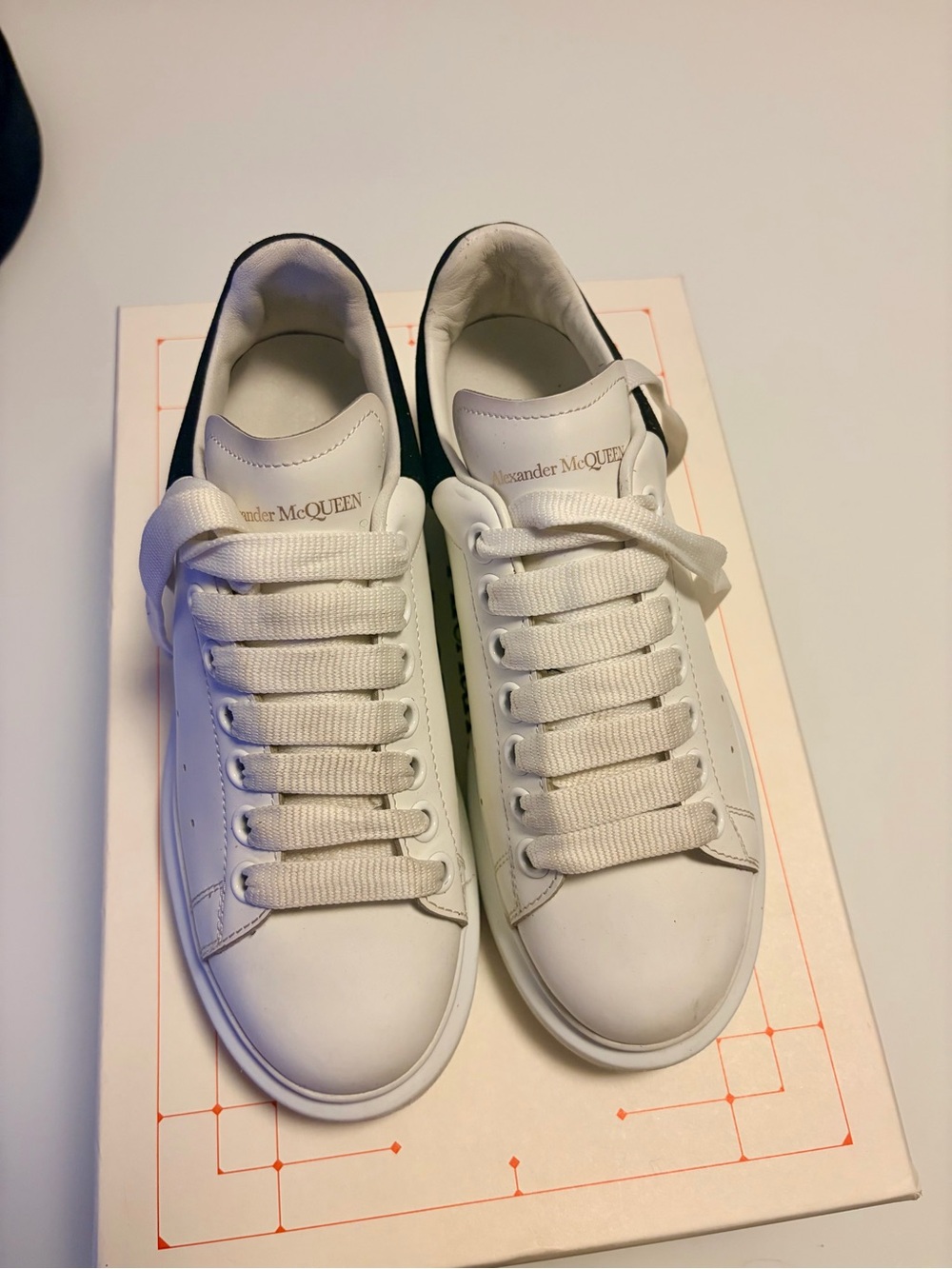 Alexander McQueen White Leather Low-Top Sneakers with Black Heel Size 37